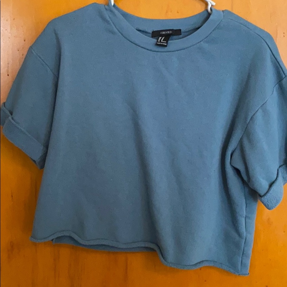 blue crop top
